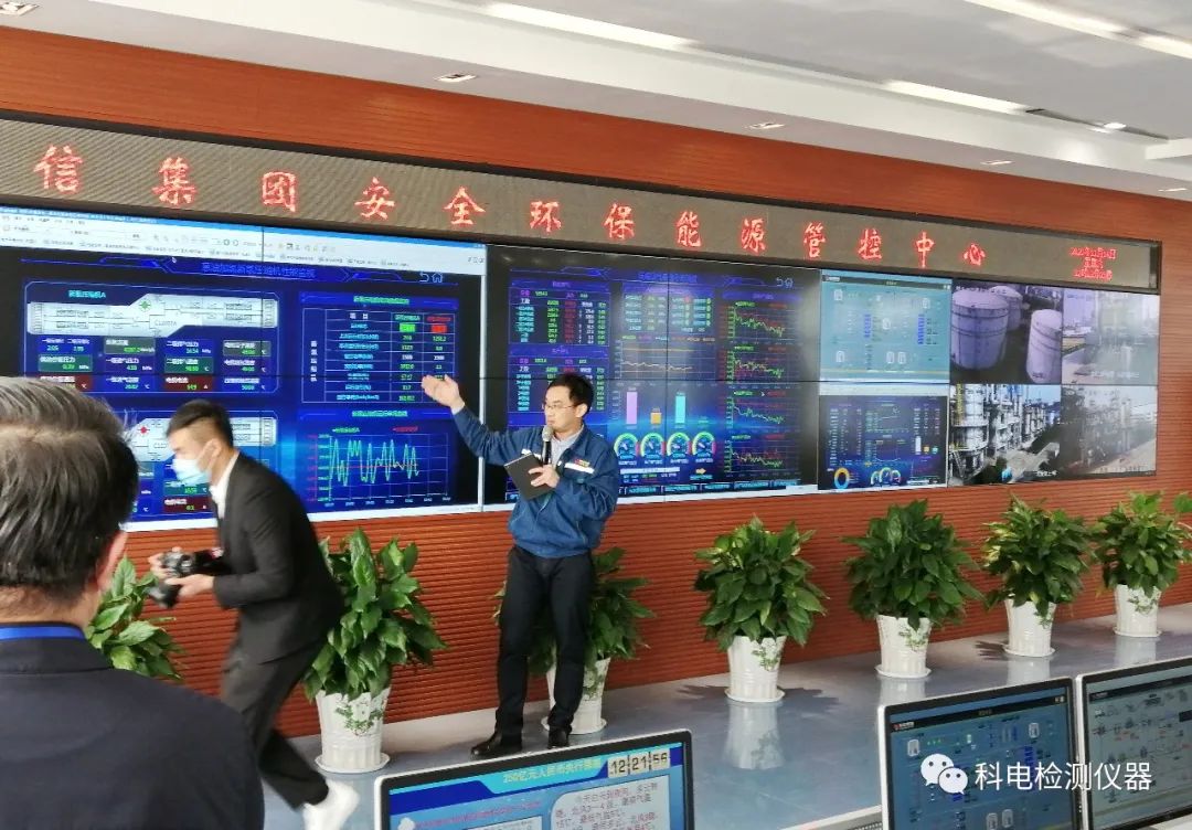 戳我試試