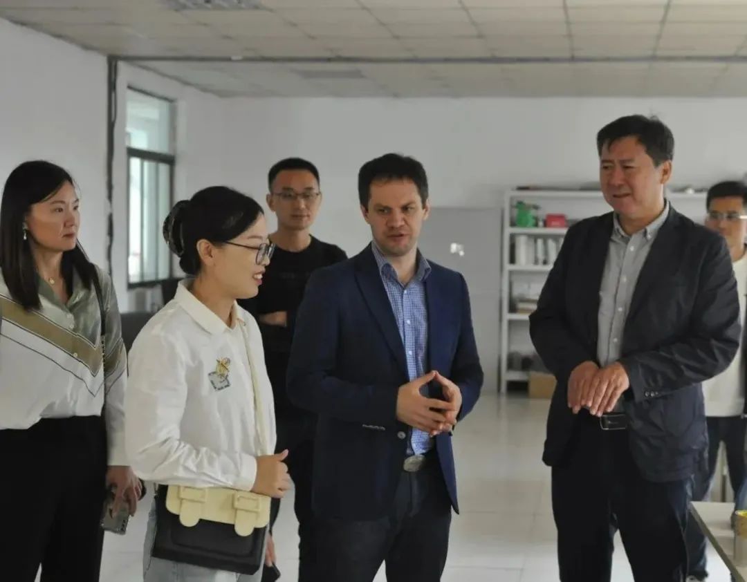戳我試試