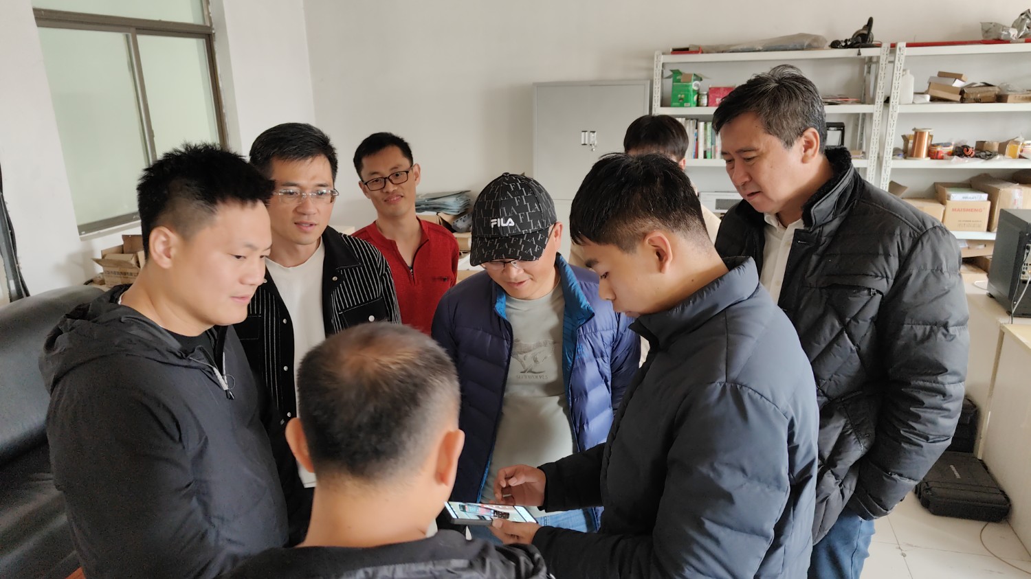 戳我試試